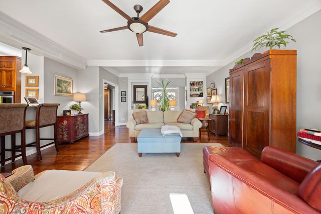 2005 Wyndamere Lane, Paris, KY 40361