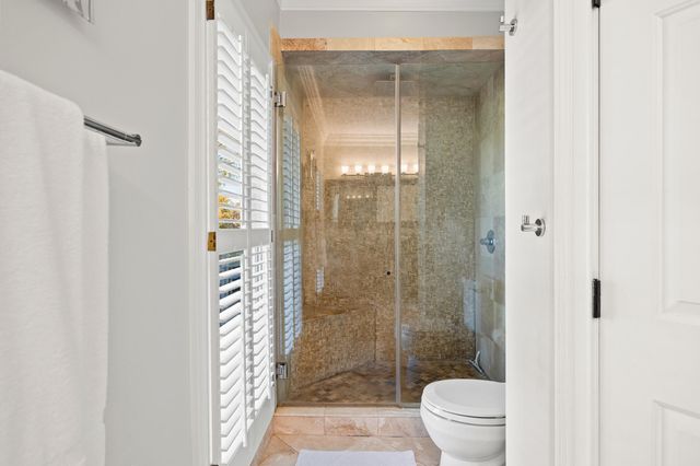 2005 Wyndamere Lane, Paris, KY 40361