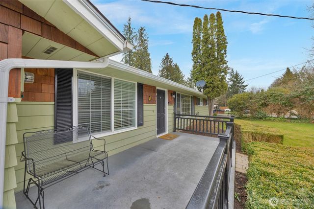 7818 56th Drive NE, Marysville, WA 98270