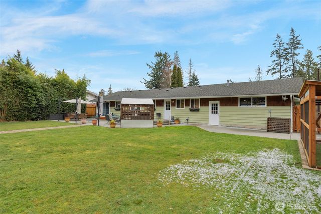 7818 56th Drive NE, Marysville, WA 98270