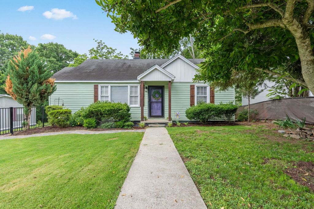 21 Nancy Drive, Greenville, SC 29617