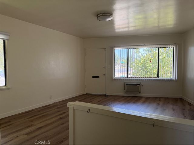 1340 N Buena Vista A, Burbank, CA 91505