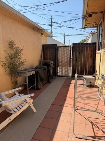 1340 N Buena Vista A, Burbank, CA 91505