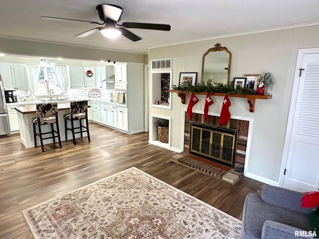 5 Book Lane, Jacksonville, IL 62650