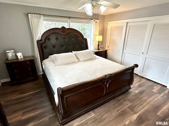 5 Book Lane, Jacksonville, IL 62650