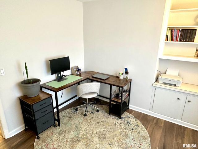 5 Book Lane, Jacksonville, IL 62650