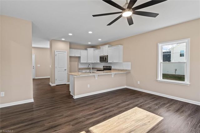 6055 Frye Bridge Road, Clemmons, NC 27012