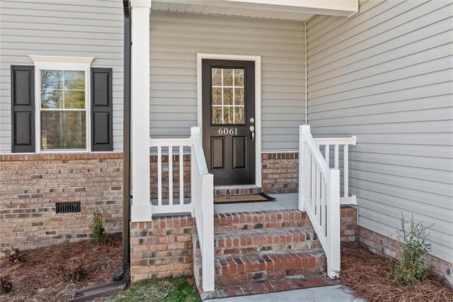 6055 Frye Bridge Road, Clemmons, NC 27012