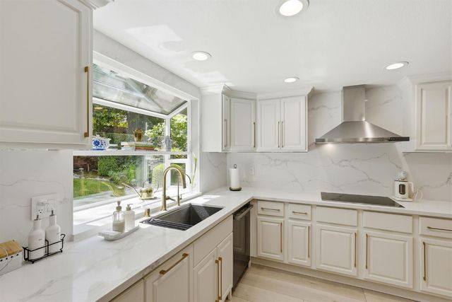 334 River Isle Way, Sacramento, CA 95831