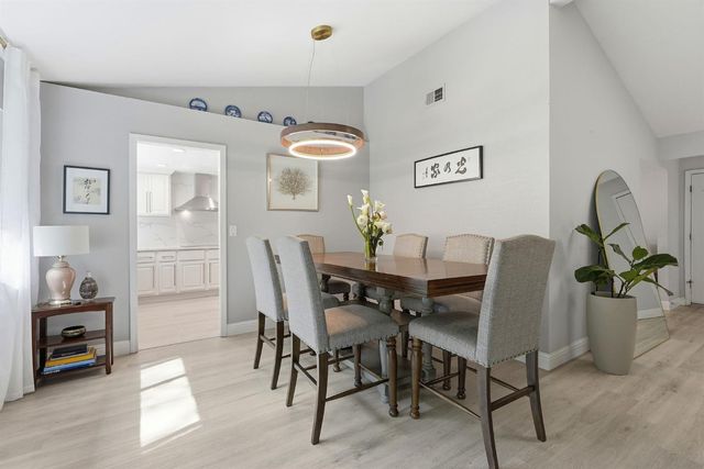 334 River Isle Way, Sacramento, CA 95831