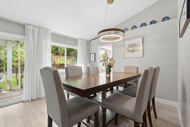 334 River Isle Way, Sacramento, CA 95831