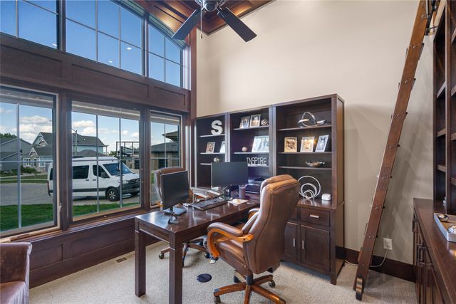 6296 Sudbury Court, Johnston, IA 50131
