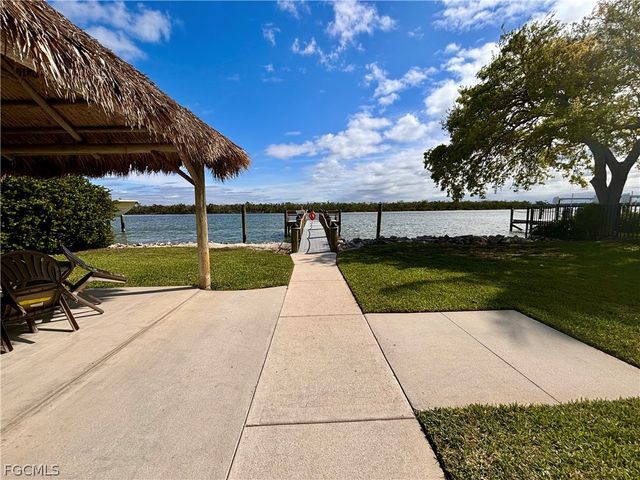 126 Mandalay RD, Fort Myers Beach, FL 33931