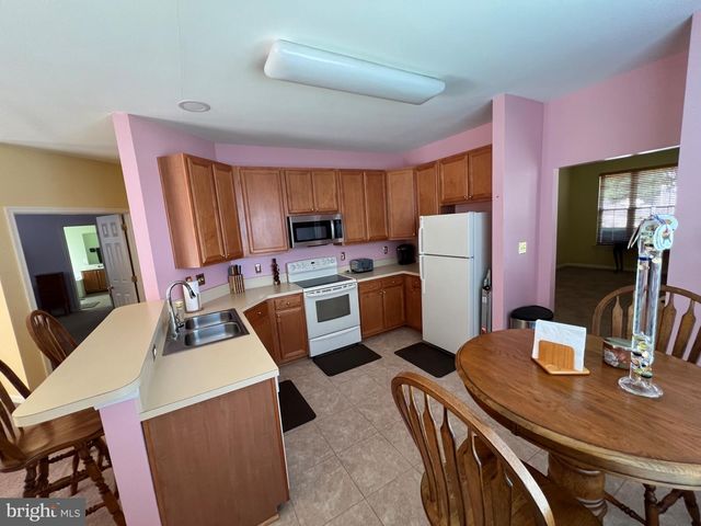 4128 KILLINGTON CT, White Plains, MD 20695