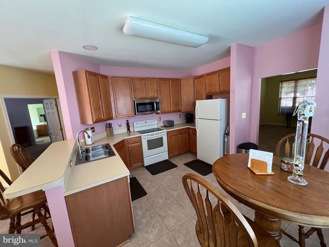 4128 KILLINGTON CT, White Plains, MD 20695
