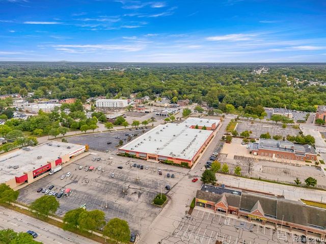 35425 W Michigan Avenue, Wayne, MI 48184