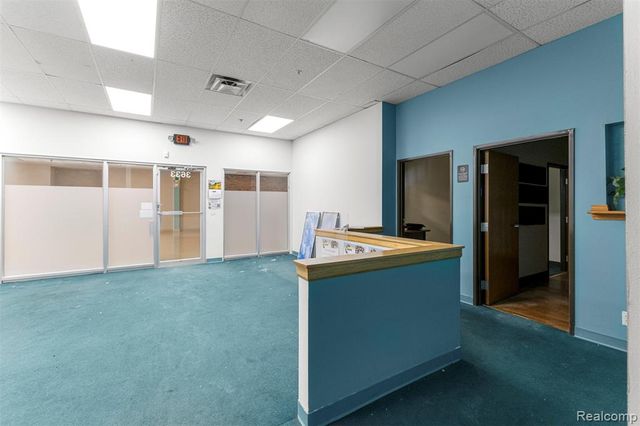 35425 W Michigan Avenue, Wayne, MI 48184