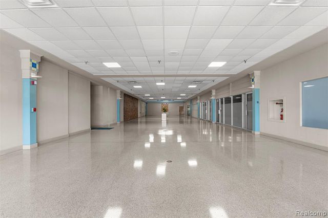 35425 W Michigan Avenue, Wayne, MI 48184