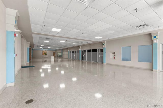 35425 W Michigan Avenue, Wayne, MI 48184