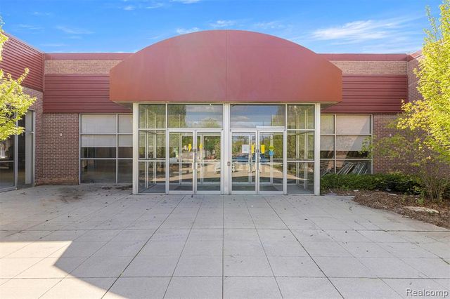 35425 W Michigan Avenue, Wayne, MI 48184