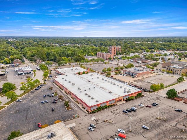 35425 W Michigan Avenue, Wayne, MI 48184