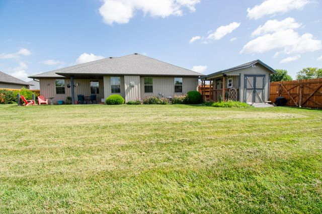 1898 E Latana Drive, Ozark, MO 65721