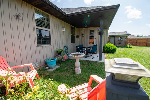 1898 E Latana Drive, Ozark, MO 65721