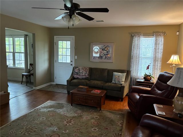 713 Mulberry Drive, Clarksville, AR 72830