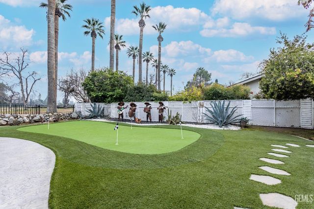 300 Vista Verde Way, Bakersfield, CA 93309