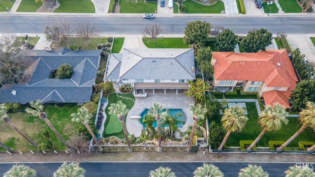 300 Vista Verde Way, Bakersfield, CA 93309