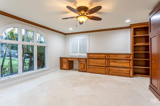 300 Vista Verde Way, Bakersfield, CA 93309