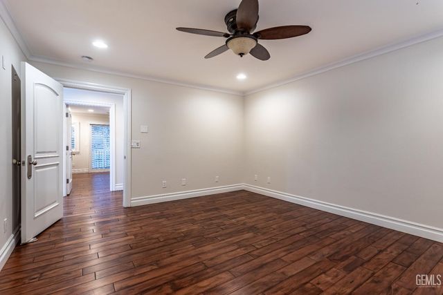 300 Vista Verde Way, Bakersfield, CA 93309