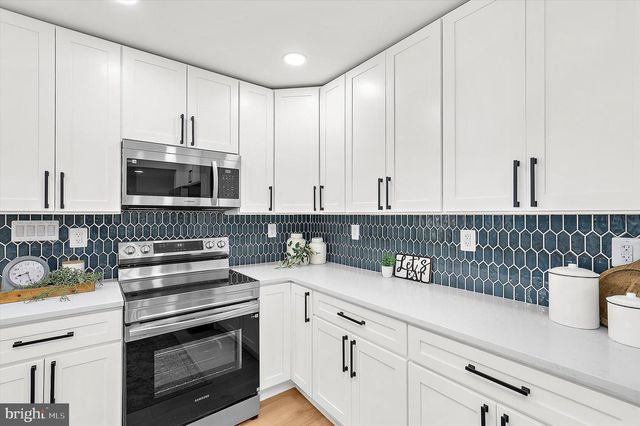 19 VISTA AVE, Glen Burnie, MD 21061