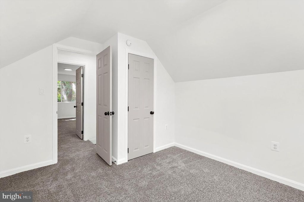 Image 33 of property listing at 19 VISTA AVE, Glen Burnie, MD 21061