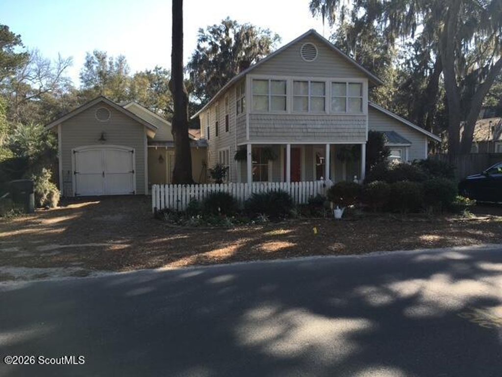 225 Atlantic Drive, St. Simons Island, GA 31522