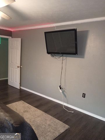 518 Cooley Drive, Sandersville, GA 31082