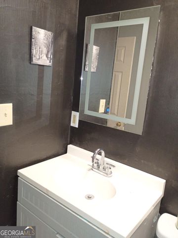 518 Cooley Drive, Sandersville, GA 31082