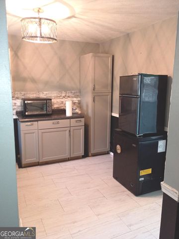 518 Cooley Drive, Sandersville, GA 31082