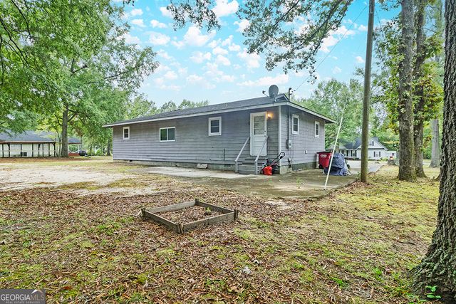 518 Cooley Drive, Sandersville, GA 31082