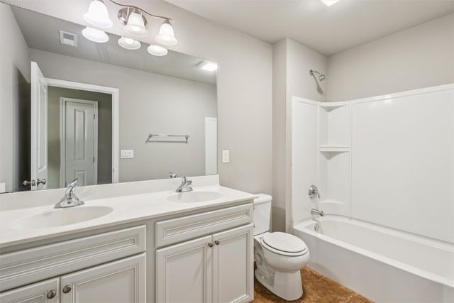 5867 Marble Circle, Johnston, IA 50131