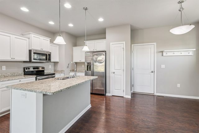 5867 Marble Circle, Johnston, IA 50131