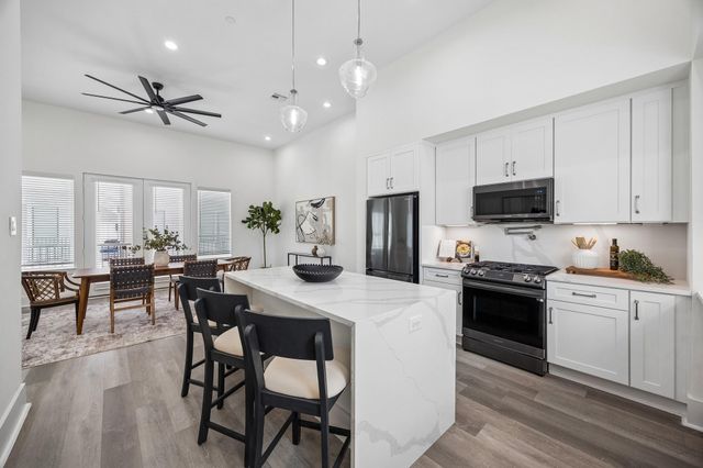 1618 Ojeman Road A, Houston, TX 77055