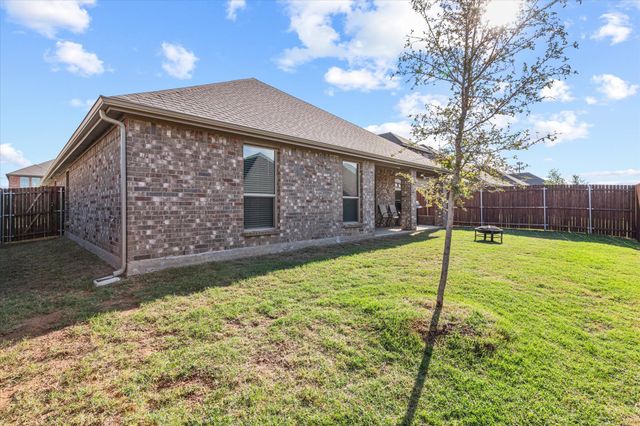 8133 Danny Scarth Lane, Fort Worth, TX 76120