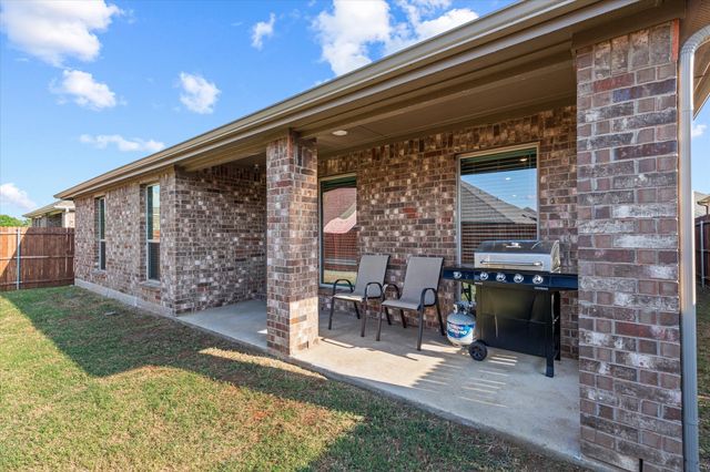 8133 Danny Scarth Lane, Fort Worth, TX 76120