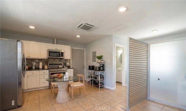 2939 Kelton Avenue, Los Angeles, CA 90064