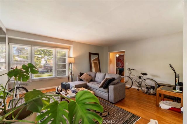 2939 Kelton Avenue, Los Angeles, CA 90064