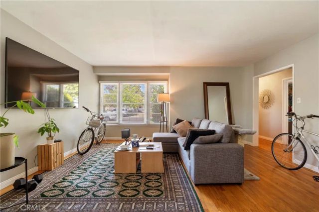 2939 Kelton Avenue, Los Angeles, CA 90064