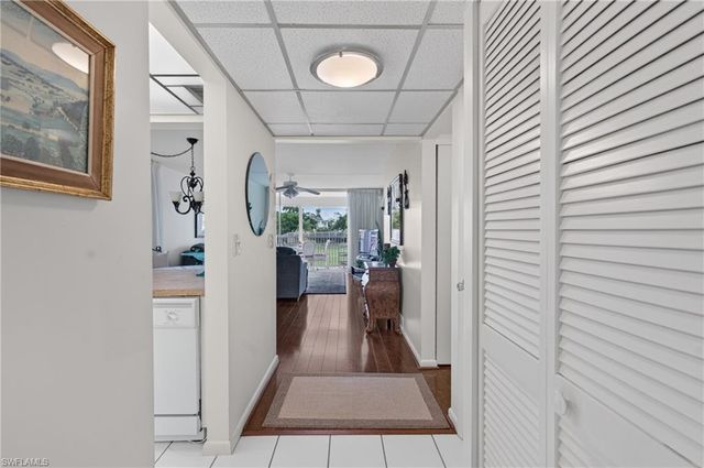 1087 Forest Lakes DR 201, Naples, FL 34105