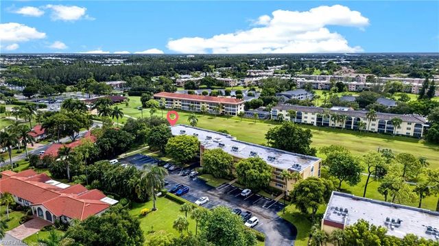 1087 Forest Lakes DR 201, Naples, FL 34105
