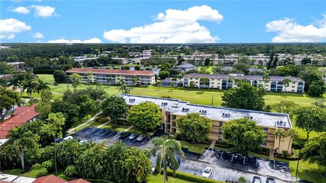1087 Forest Lakes DR 201, Naples, FL 34105